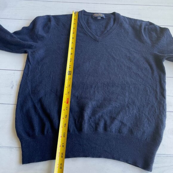 Brooks Brothers Men's 100% Saxxon Wool V-Neck Sweater, Navy Blue - Size Large - Picture 10 of 12